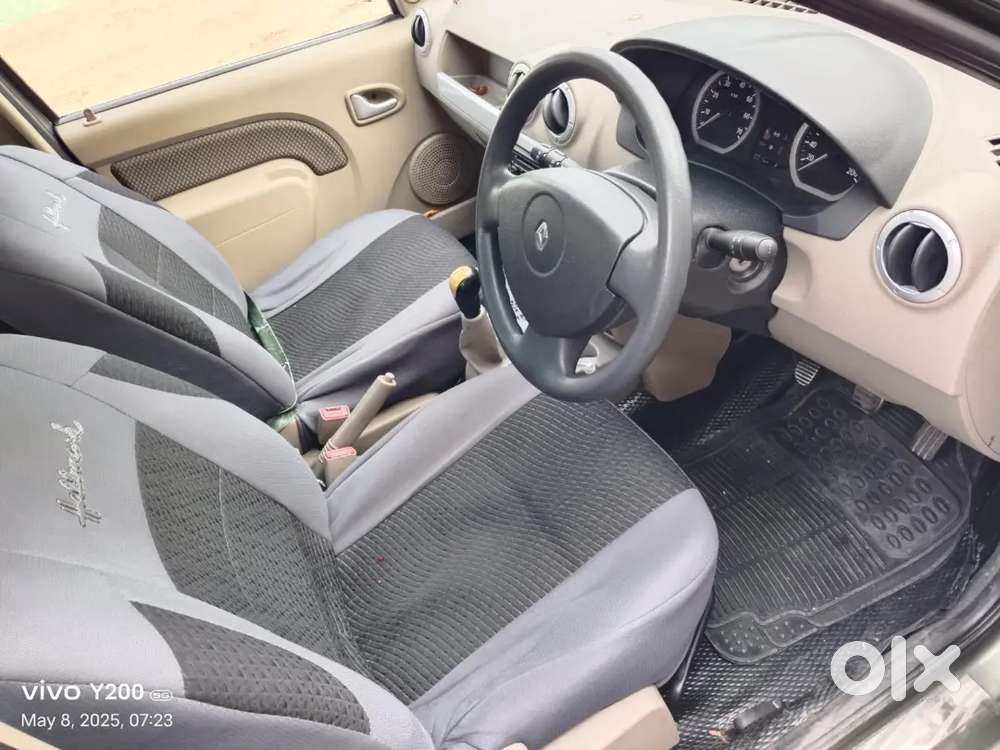 Mahindra Logan 2010 Petrol 85000 Km Driven