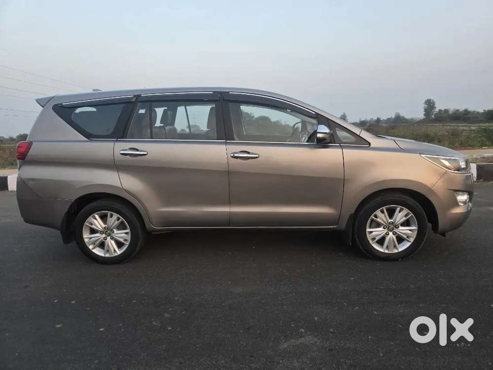 Toyota Innova Crysta 2016 2.8z Diesel Automatic Well Maintained