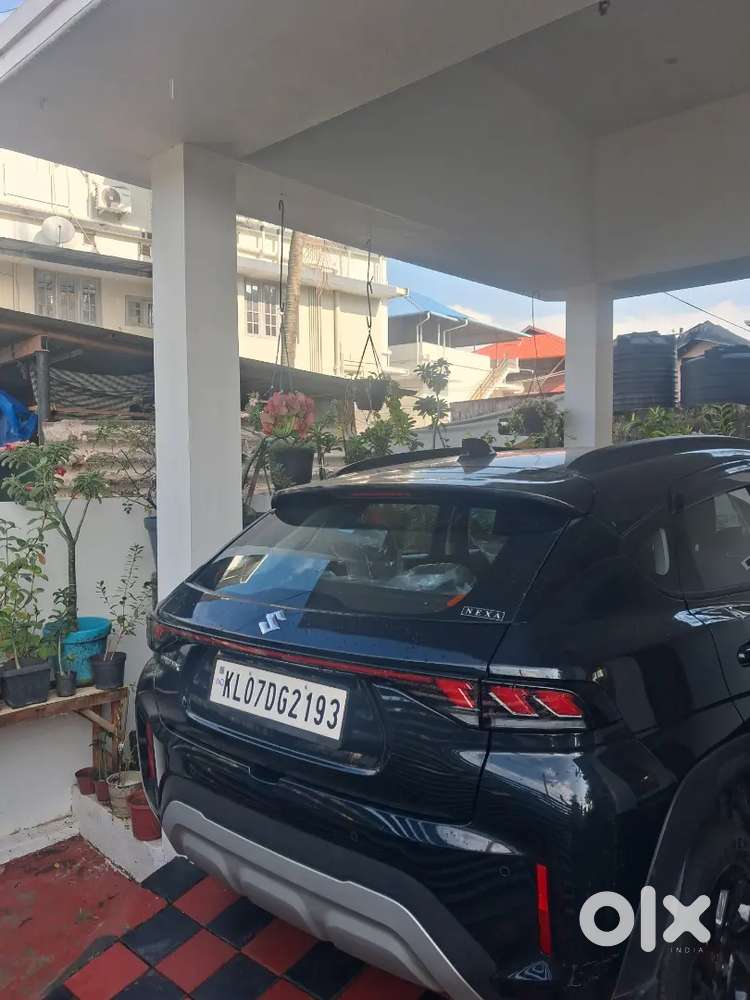 Well Maintained . Only 5895 Km Driven