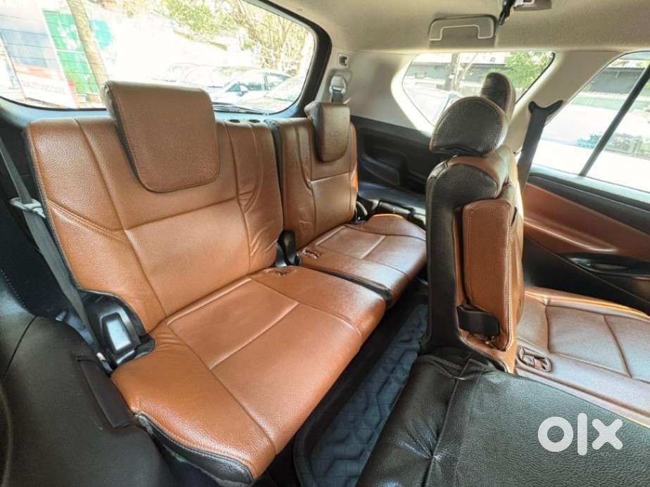 Toyota Innova Crysta 2.4 G Mt 8s, 2020, Diesel