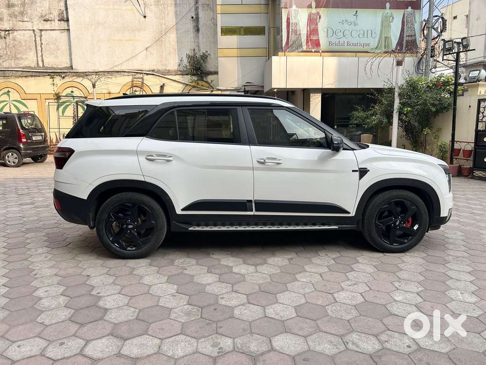 Hyundai Alcazar Signature (o) Adventure Dct 7 Str, 2024, Petrol