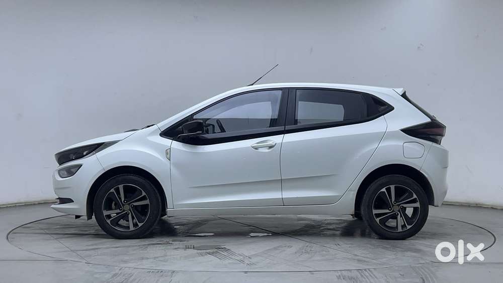 Tata Altroz Xza Petrol, 2022, Petrol