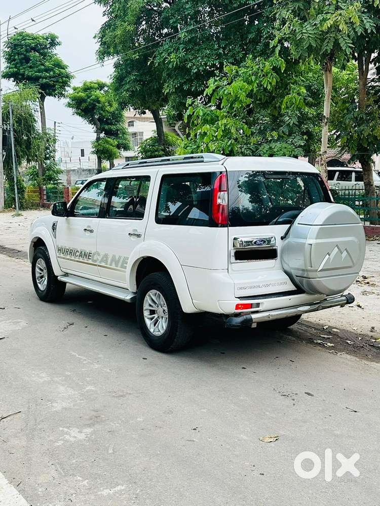 Ford Endeavour 2015 Diesel Well Maintained