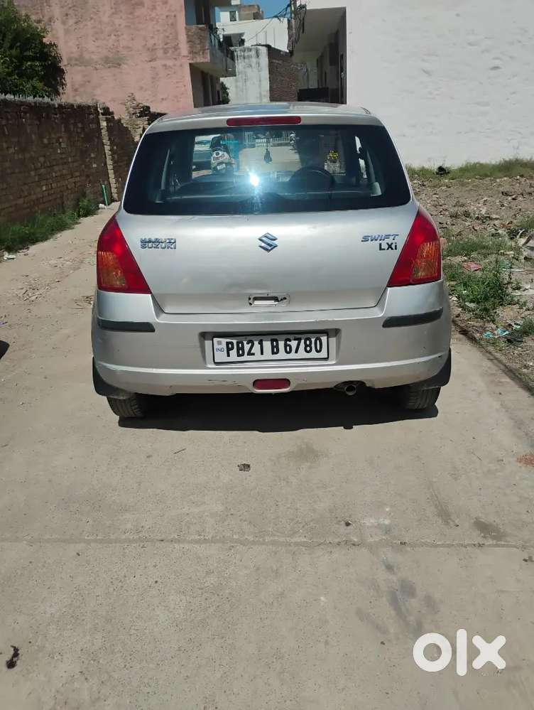 Maruti Suzuki Swift 2005 Petrol 90 Km Driven