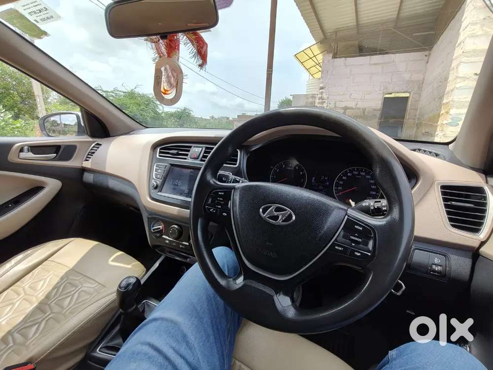 Hyundai I20 Sportz Petrol 2020