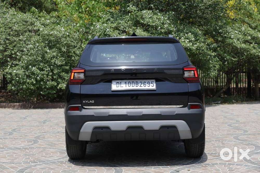 Skoda Kylaq Signature At, 2026, Petrol