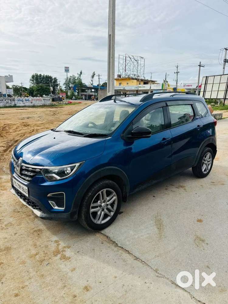 Renault Triber Rxz, 2022, Petrol