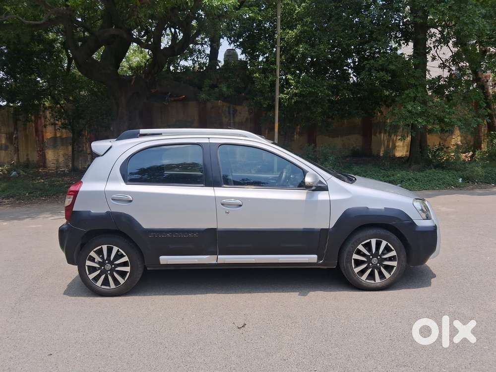 Toyota Etios Cross 1.5l V, 2015, Petrol
