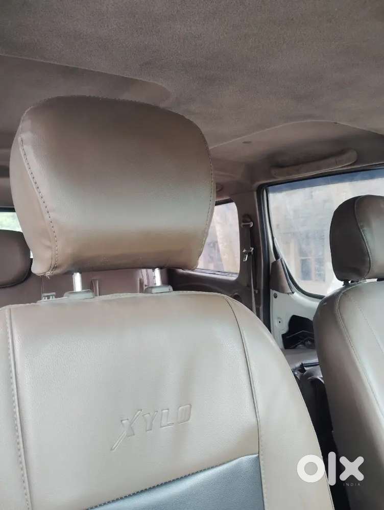 Mahindra Xylo 2000