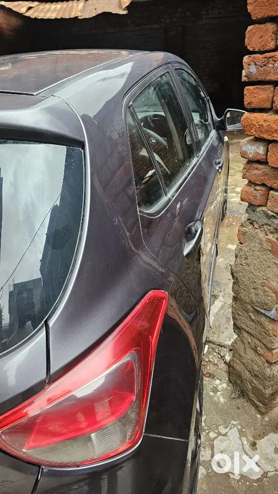 Hyundai Grand I10 2017 Diesel 125000 Km Driven