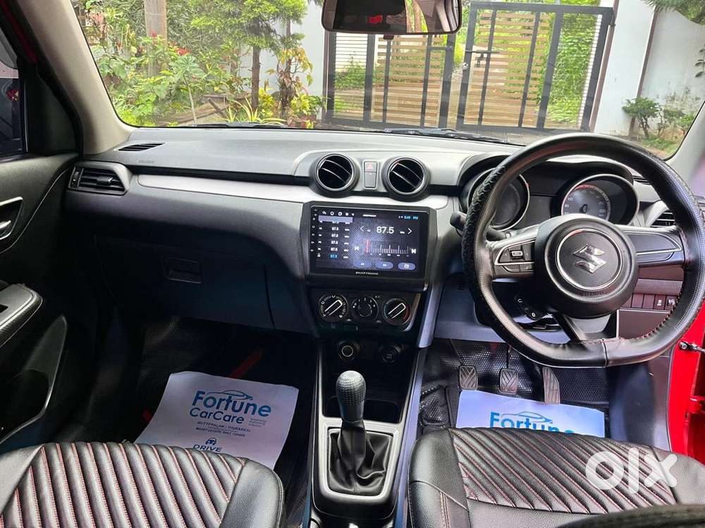 Maruti Suzuki Swift Vxi + Manual, 2023, Petrol
