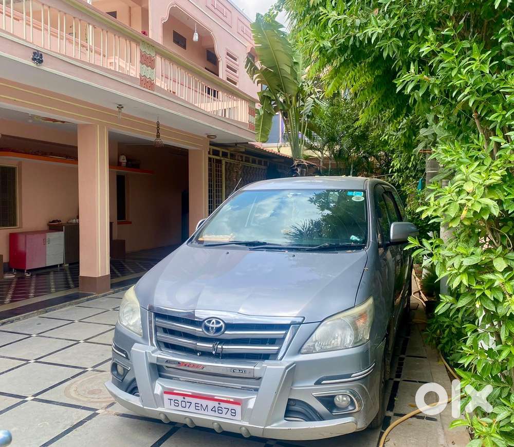 Toyota Innova Diesel 2015