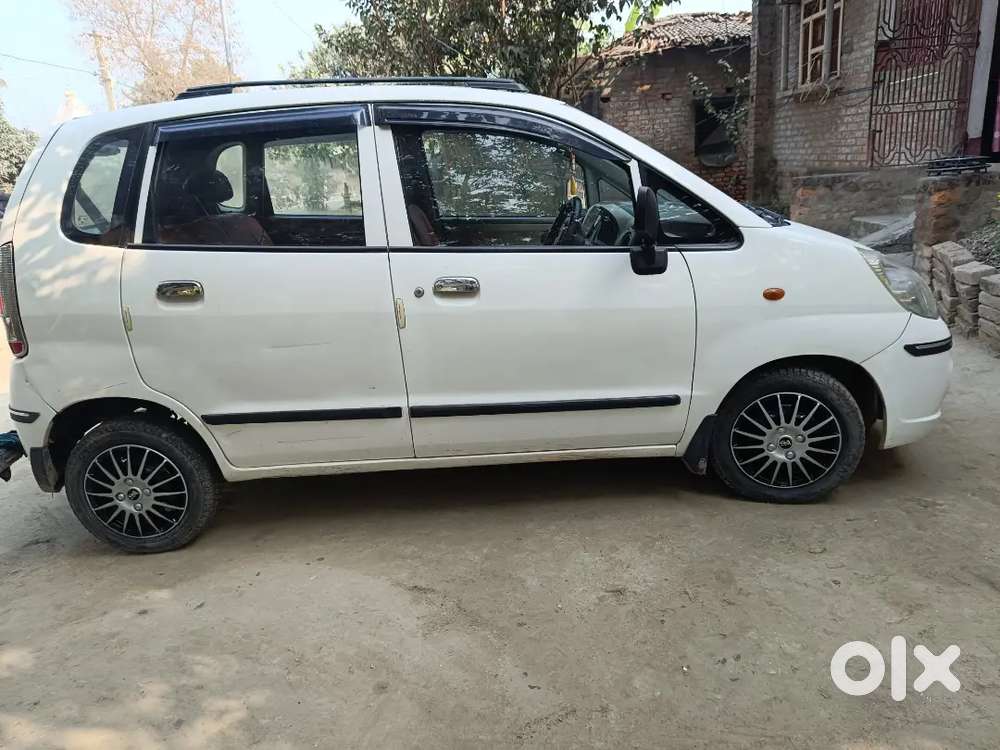 Maruti Suzuki Zen Estilo 2010
