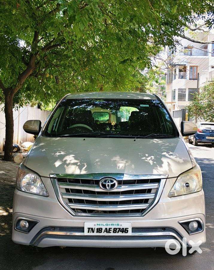 Toyota Innova 2.5 G (diesel) 8 Seater, 2015, Diesel