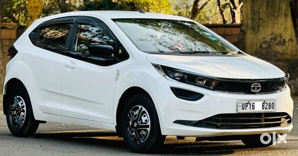Tata Altroz 1.2 Xe, 2022, Petrol