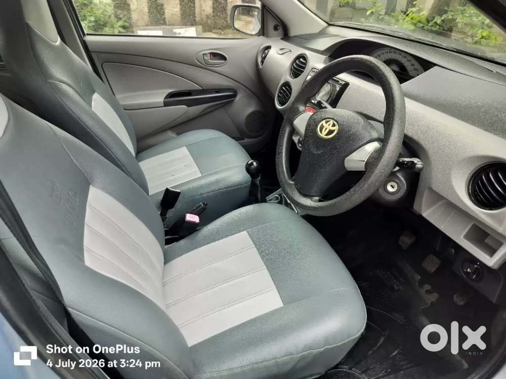 Toyota Etios 1.5 G, 2011, Petrol