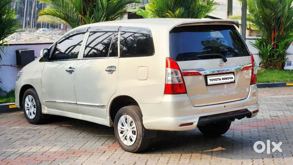 Toyota Innova 2012 Diesel 168000 Km Driven