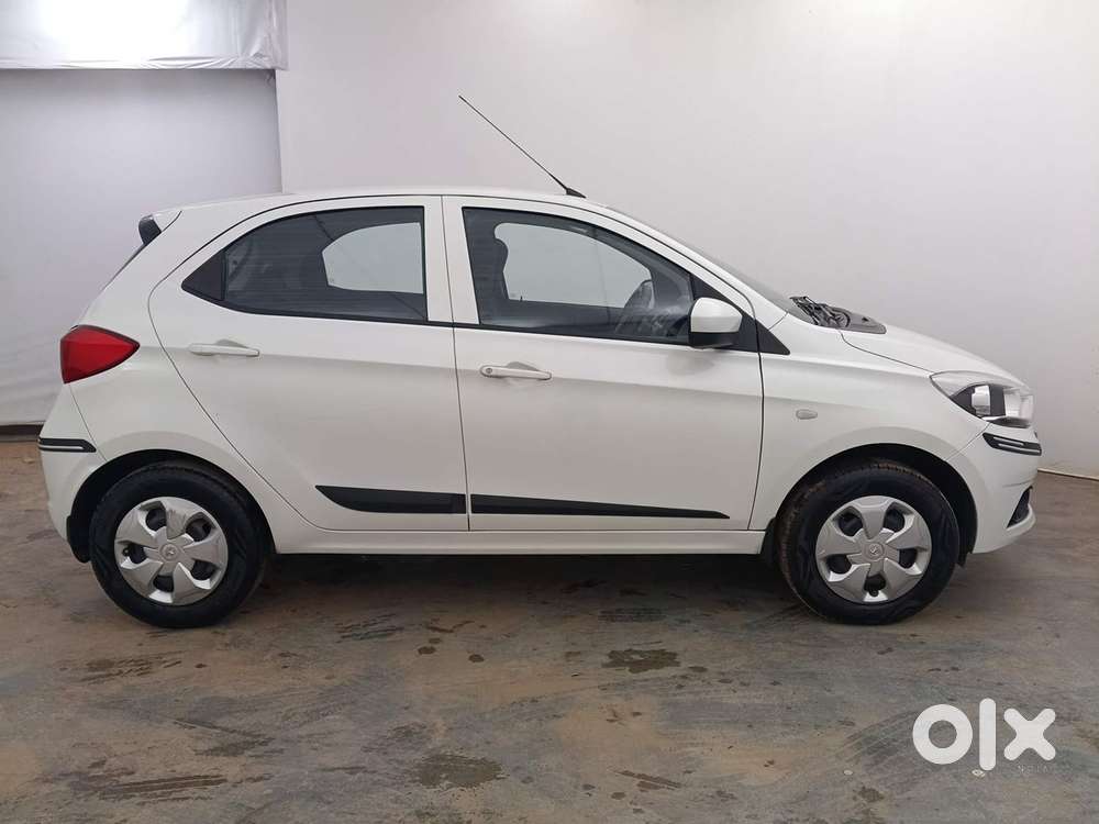 Tata Tiago 1.2 Revotron Xt, 2018, Petrol