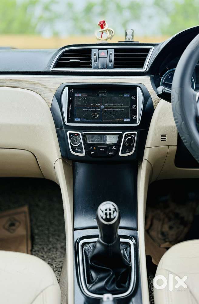 Maruti Suzuki Ciaz Smart Hybrid Alpha , 2019, Diesel