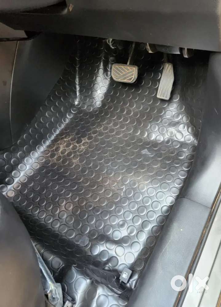 Maruti Suzuki Swift 2022 October Petrol 45000 Km Driven