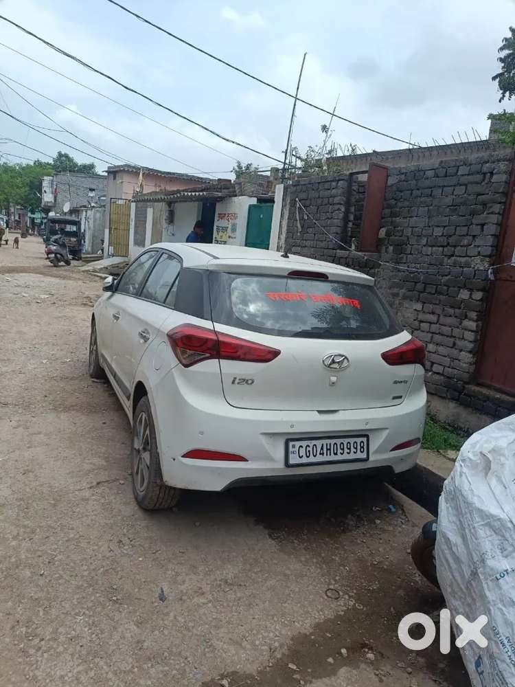 Hyundai Accent Hatchback 2015 Petrol 125000 Km Driven