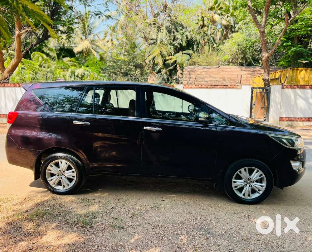 Toyota Innova Crysta