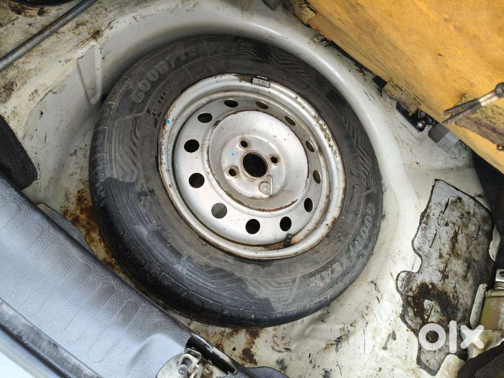 Maruti Suzuki Swift Dzire Ldi Optional, 2016, Diesel