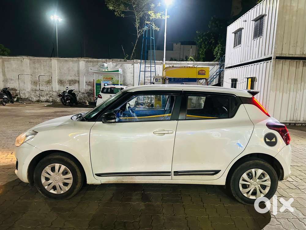 Maruti Suzuki Swift 1.2 Vxi (o), 2022, Petrol