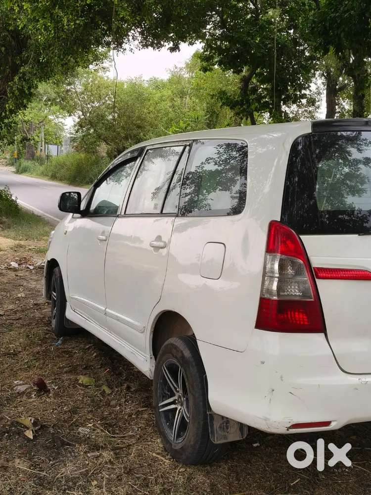 Toyota Innova Diesel 2014 Car