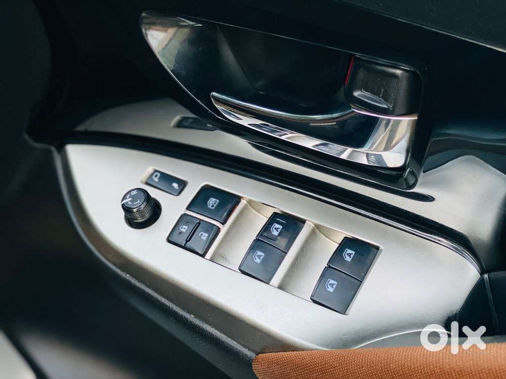 Toyota Innova Crysta [ ] 2.4 Zx At 7 Str, 2022, Diesel