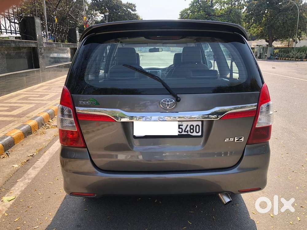 Toyota Innova 2.5 Zx 7 Str Bs-iv, 2014, Diesel