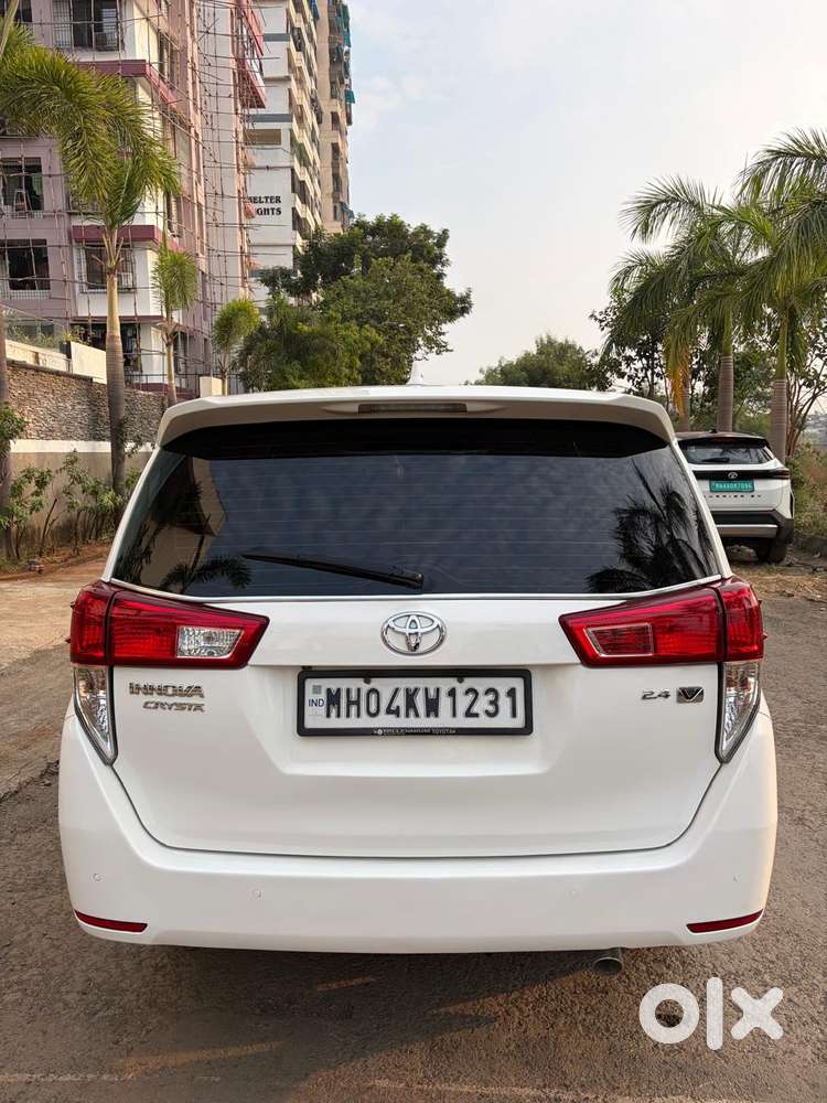 Toyota Innova Crysta [2020-ongoing] 2.4 Vx 8 Str, 2021, Diesel