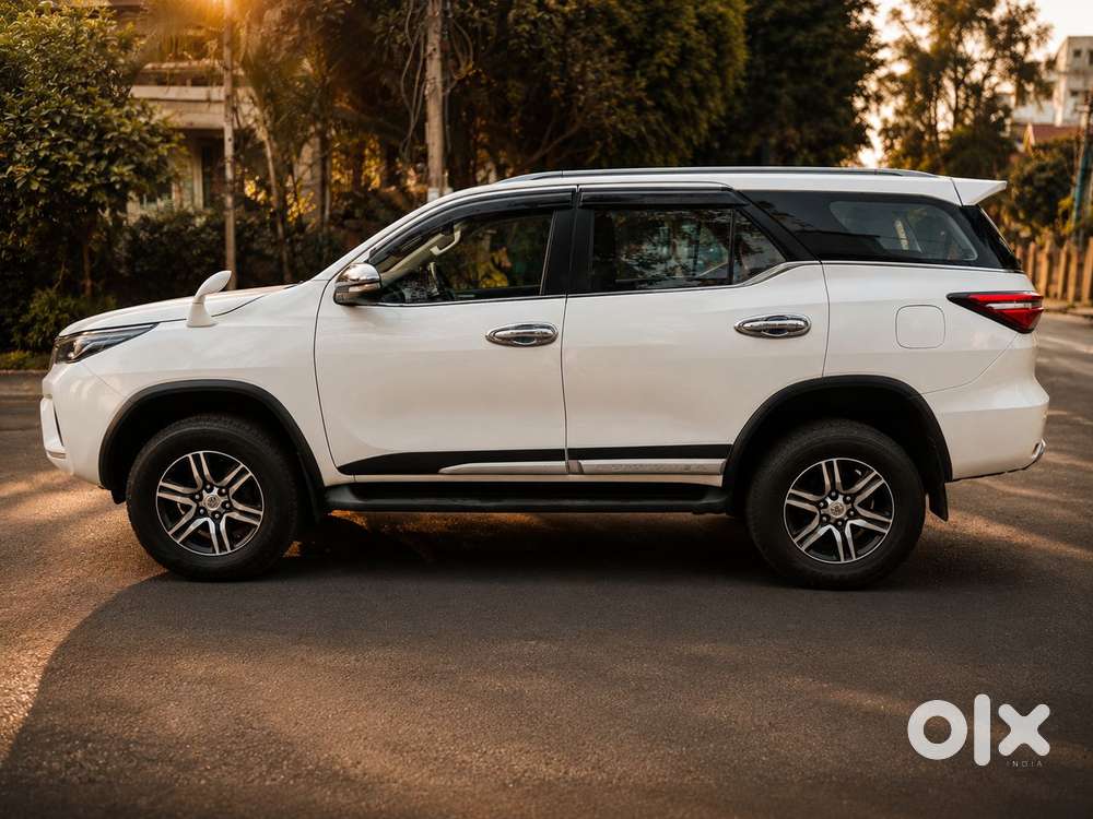 Toyota Fortuner 4X2 MT 2.8 Diesel, 2023, Diesel