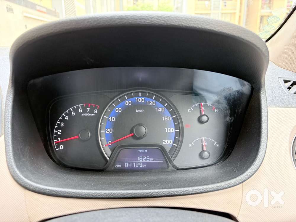 Hyundai Xcent Petrol Manual 2014