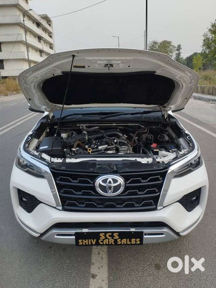 Toyota Fortuner 4x2 At 2.7 Petrol, 2025, Petrol