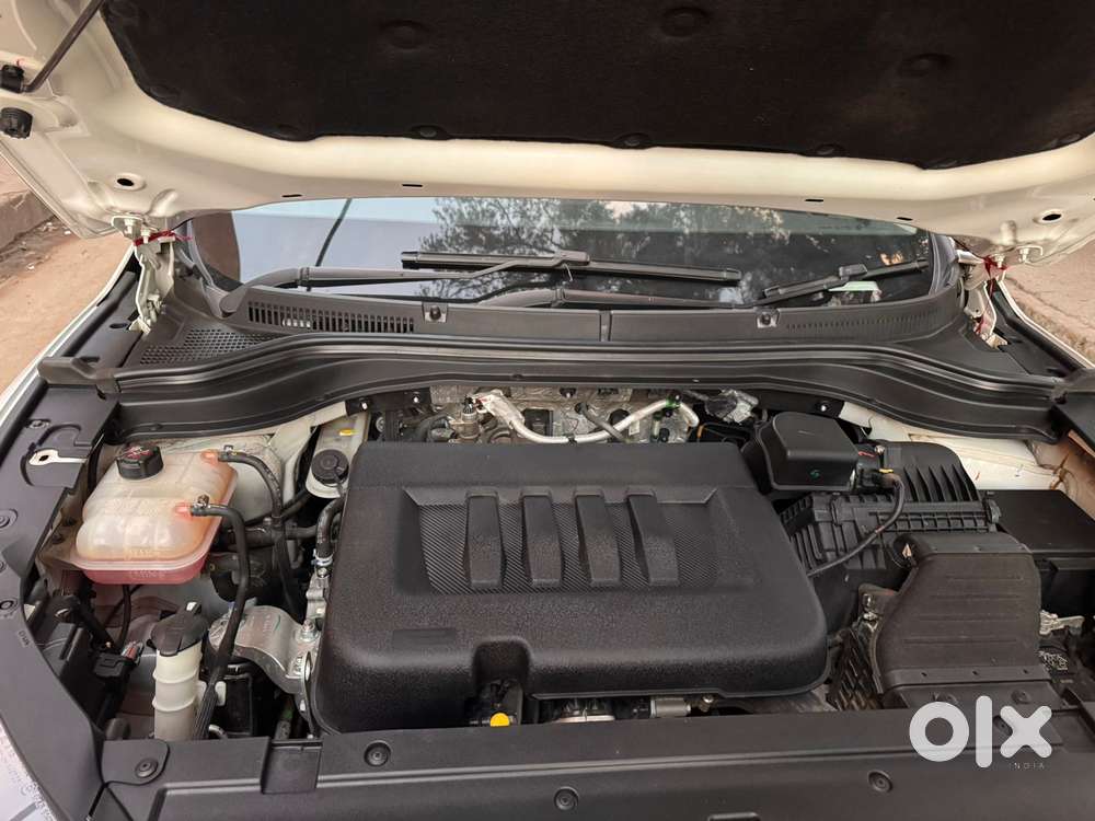 Mahindra Xuv700 2.2 Ax 5 Diesel Mt 7 Str, 2024, Diesel