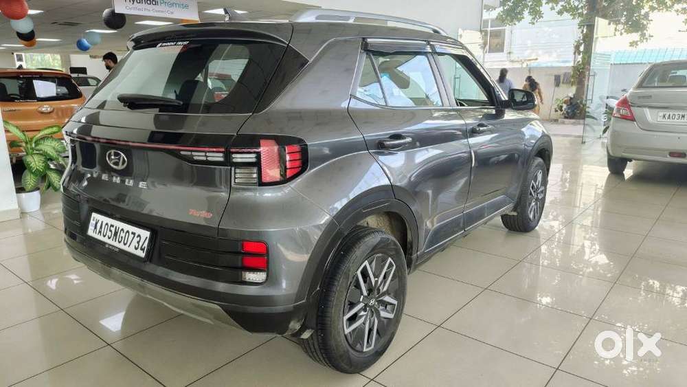Hyundai Venue 1.0 S (o) Turbo Dct, 2022, Petrol