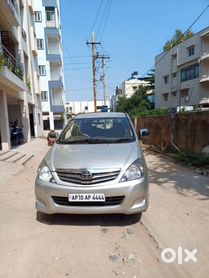 Toyota Innova 2009-2011 2.0 Gx 8 Str, 2008, Diesel