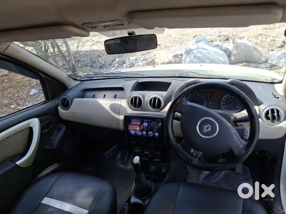 Renault Duster 2014 Modal