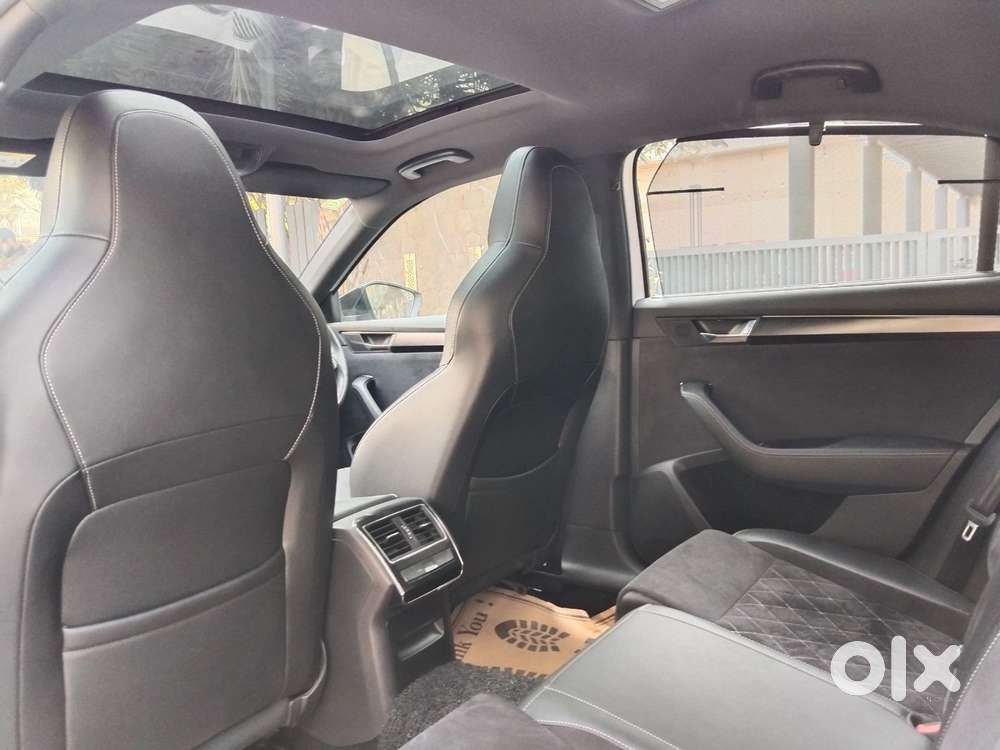 Skoda Superb 2.0 Sportline Tsi At, 2021, Petrol