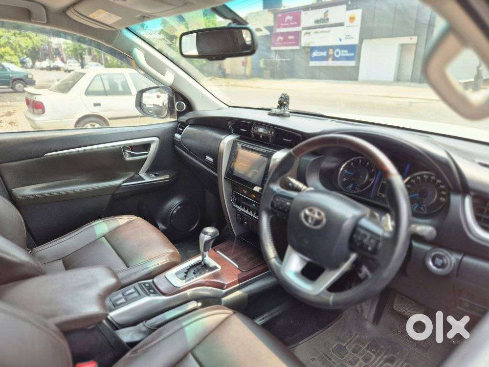 Toyota Fortuner Legender, 2023, Diesel