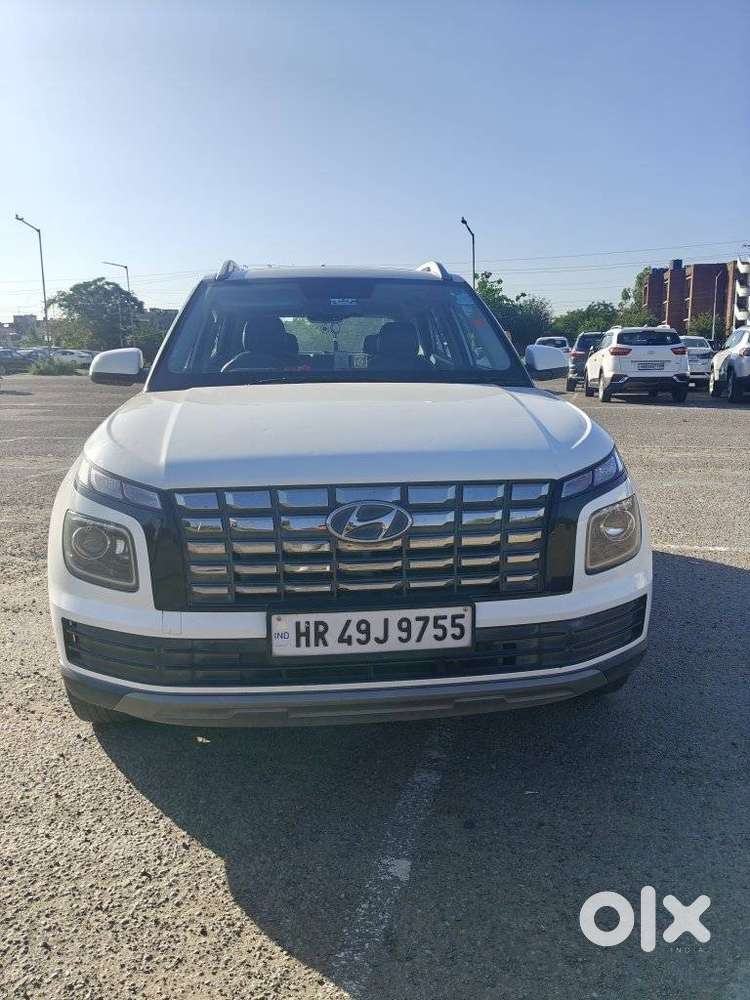 Hyundai Venue Sx Mt, 2022, Petrol