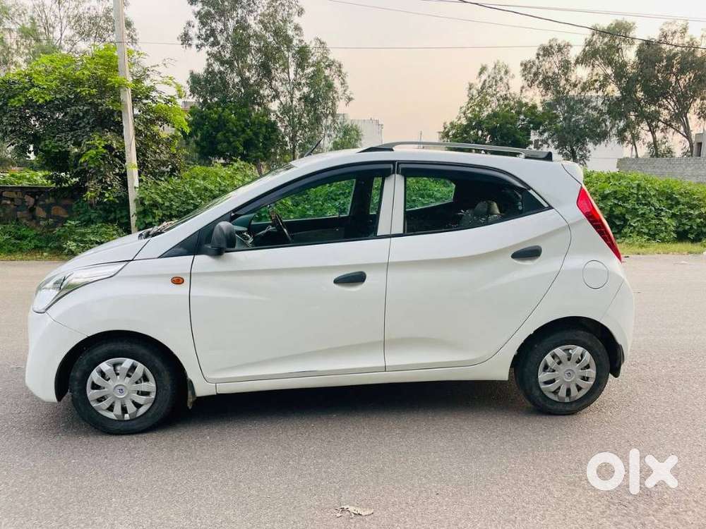 Hyundai Eon Era+ Se, 2017, Petrol