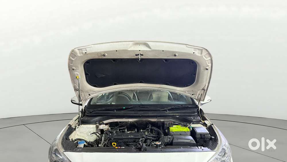 Hyundai Verna 1.6 Vtvt Sx, 2019, Petrol