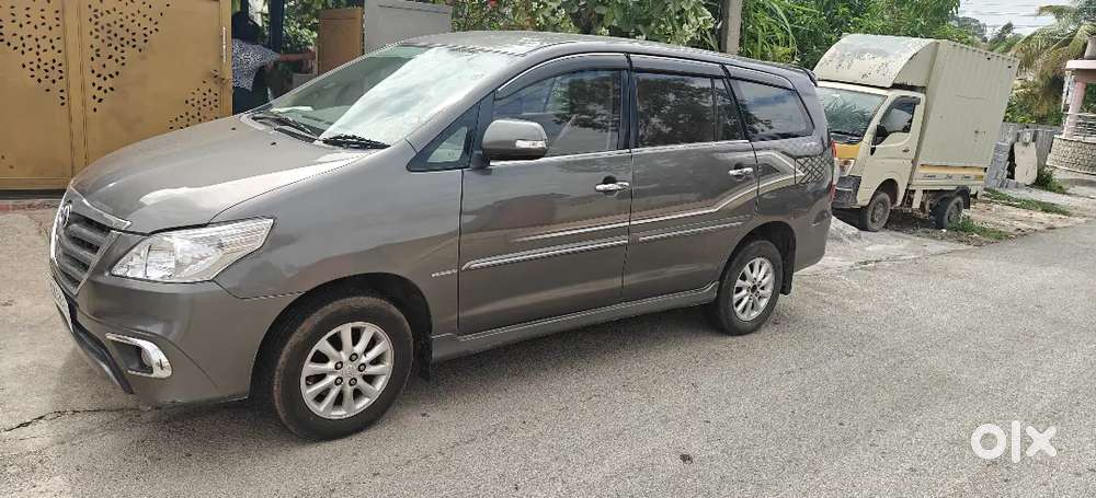Innova 2012 Model For Sale