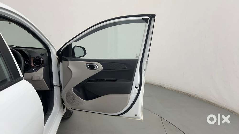 Hyundai Aura Sx 1.2 (o) Petrol, 2022, Petrol