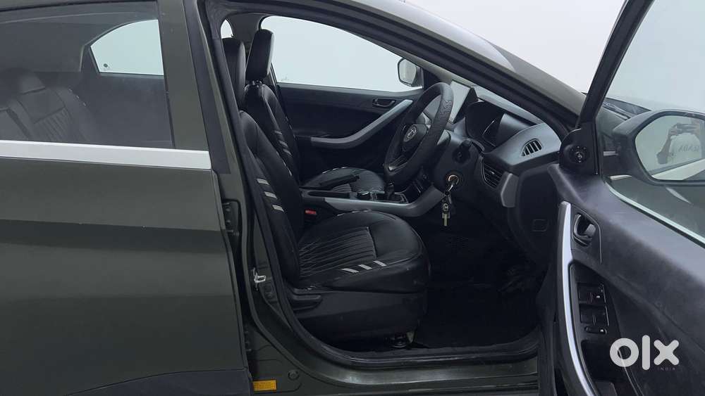 Tata Nexon 1.2 Revotron Xm, 2020, Petrol