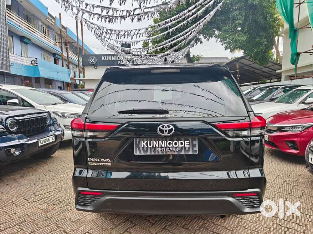 Toyota Innova Hycross 2.0 Gx 7 Str, 2023, Petrol