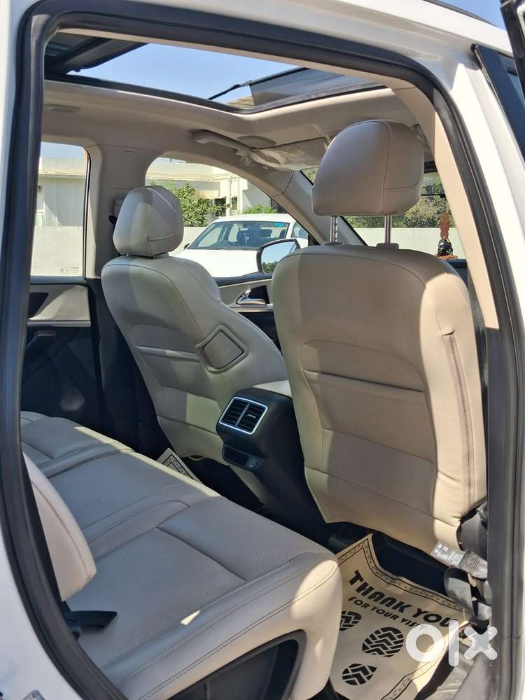 Mahindra Xuv700 2.2 Ax 7 Diesel At Str, 2023, Diesel