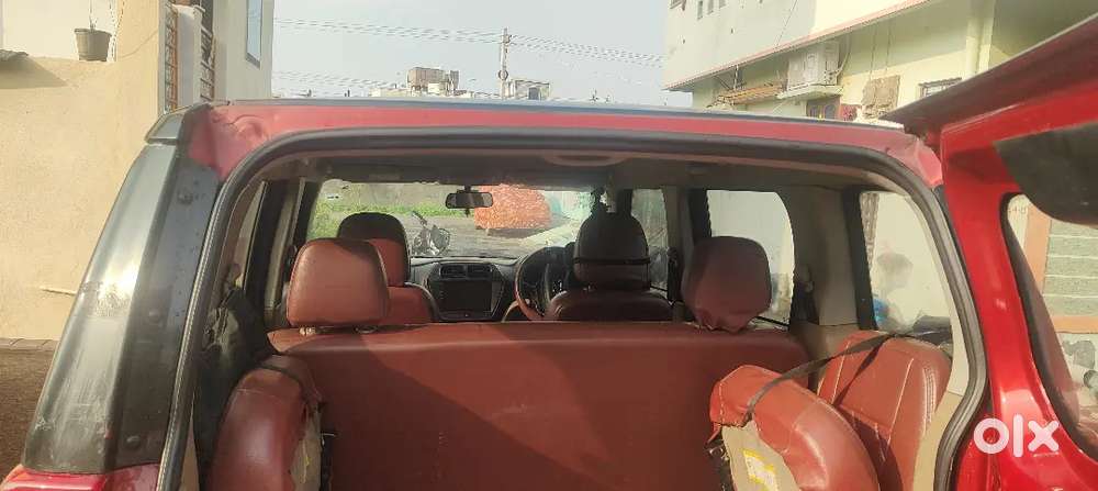 Mahindra Tuv 300 2017